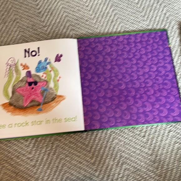 LAST CALL 2 Crayola Books - Picture 7 of 7